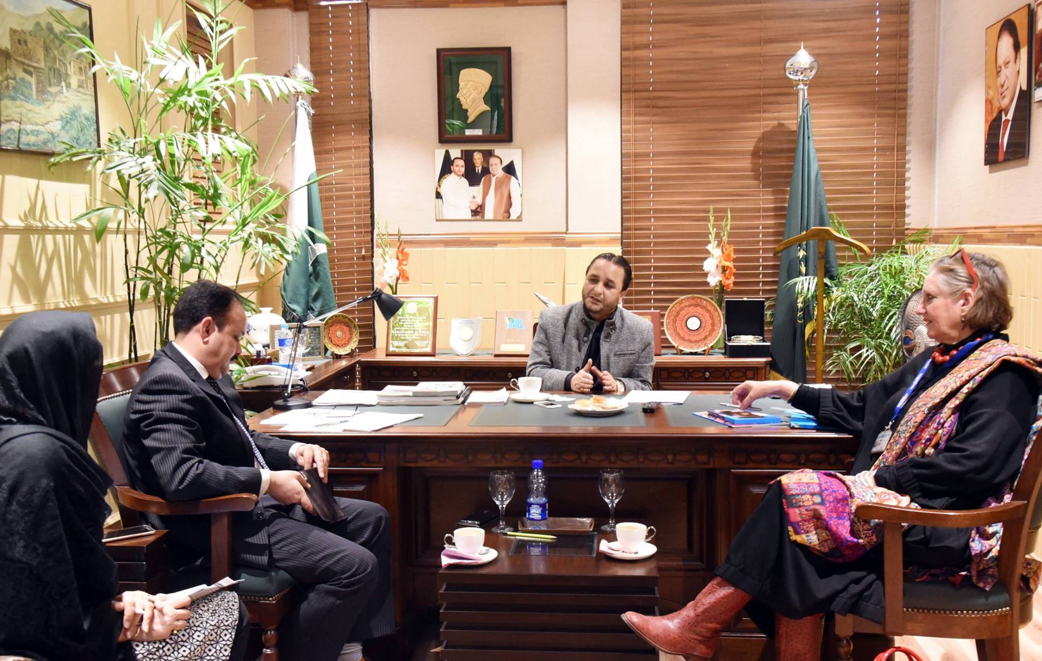اسلام آباد: وزیر اعلیٰ گلگت بلتستان کی پاکستان میں یونیسف کی سربراہ انجیلینہ کیر سے ملاقات